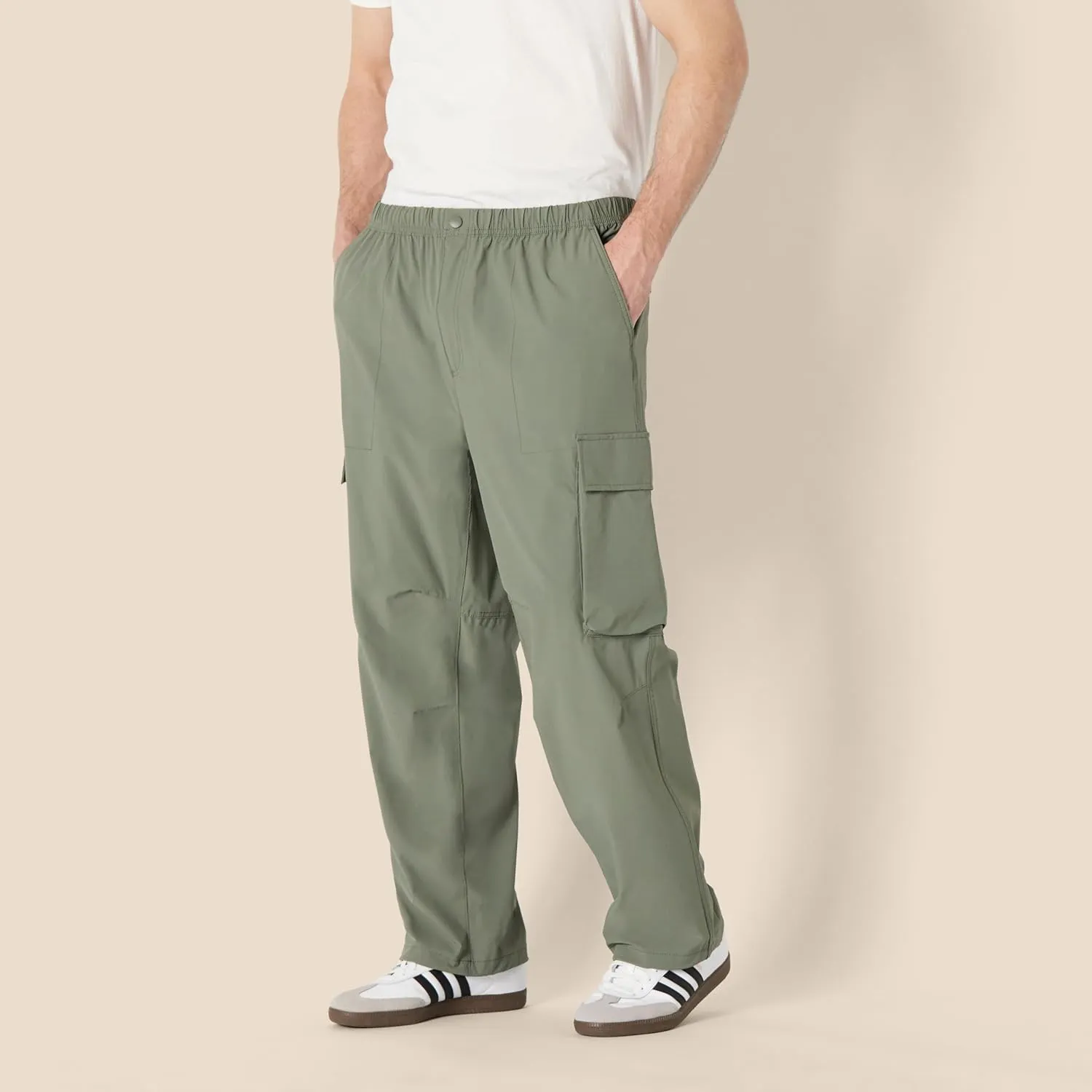 Amazon Essentials Men's Loose-Fit Lightweight Stretch Parachute Pant