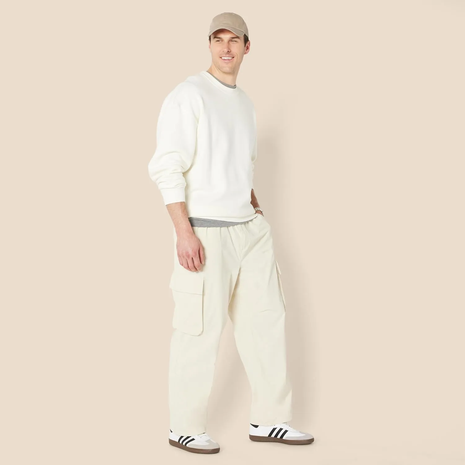 Amazon Essentials Men's Loose-Fit Lightweight Stretch Parachute Pant