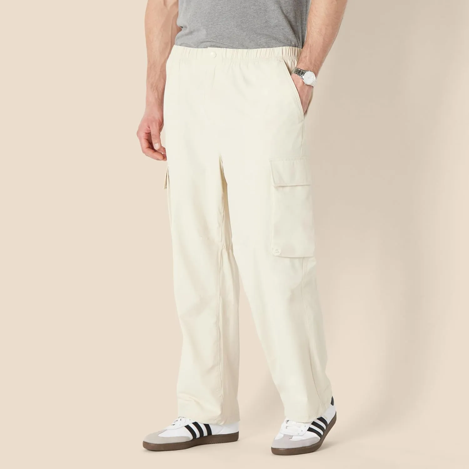 Amazon Essentials Men's Loose-Fit Lightweight Stretch Parachute Pant