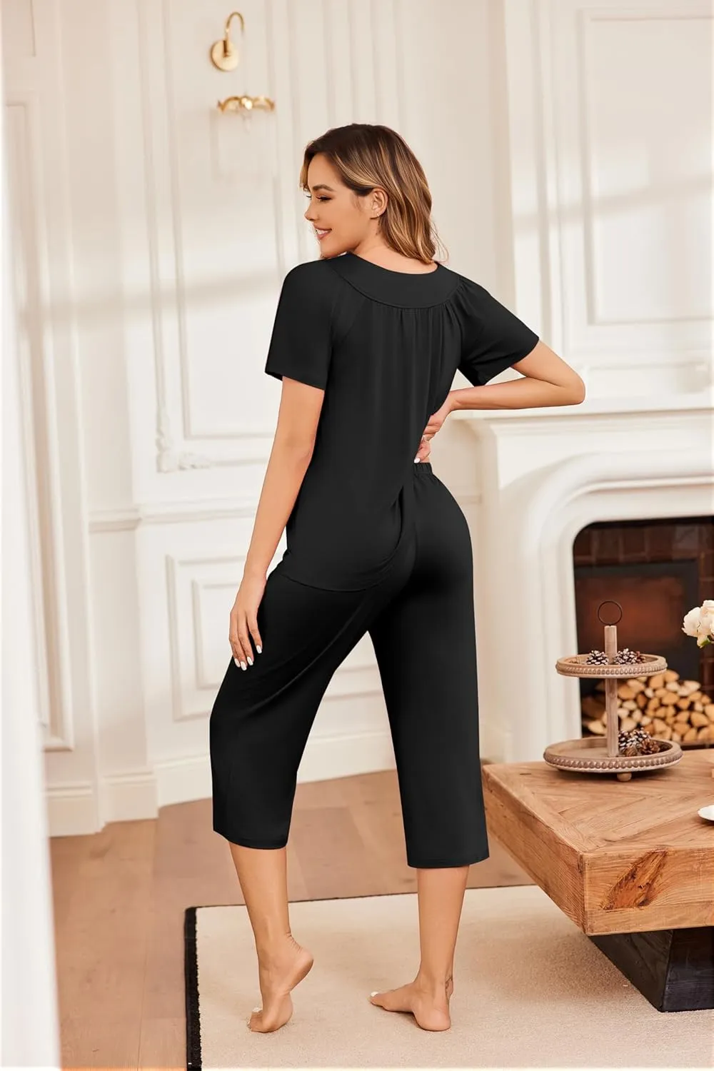 Ekouaer 2 Pack Capri Pajamas Set Women Mumu Pjs Sets Short Sleeve Top and Capri Pants Lounge Sets Sleepwear with Pockets