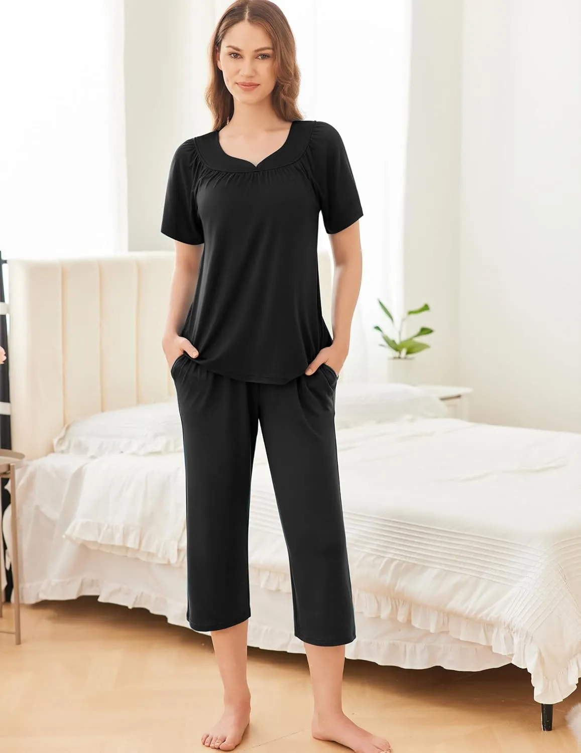 Ekouaer 2 Pack Capri Pajamas Set Women Mumu Pjs Sets Short Sleeve Top and Capri Pants Lounge Sets Sleepwear with Pockets