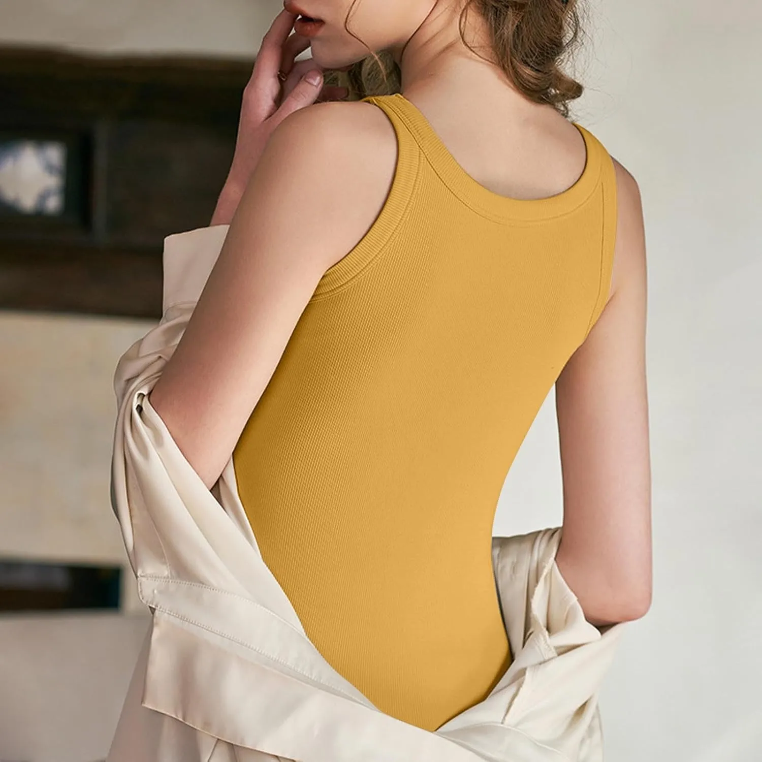 Women's Spaghetti Strap Tank Top with Built in Bra U Neck Lightweight Soft Basic Shirts Seamless Lounge Casual Tanks